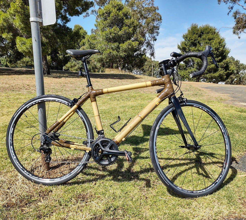 Happy new year, we are back in the workshop. New build by Andrew a #roadbike built at home.
