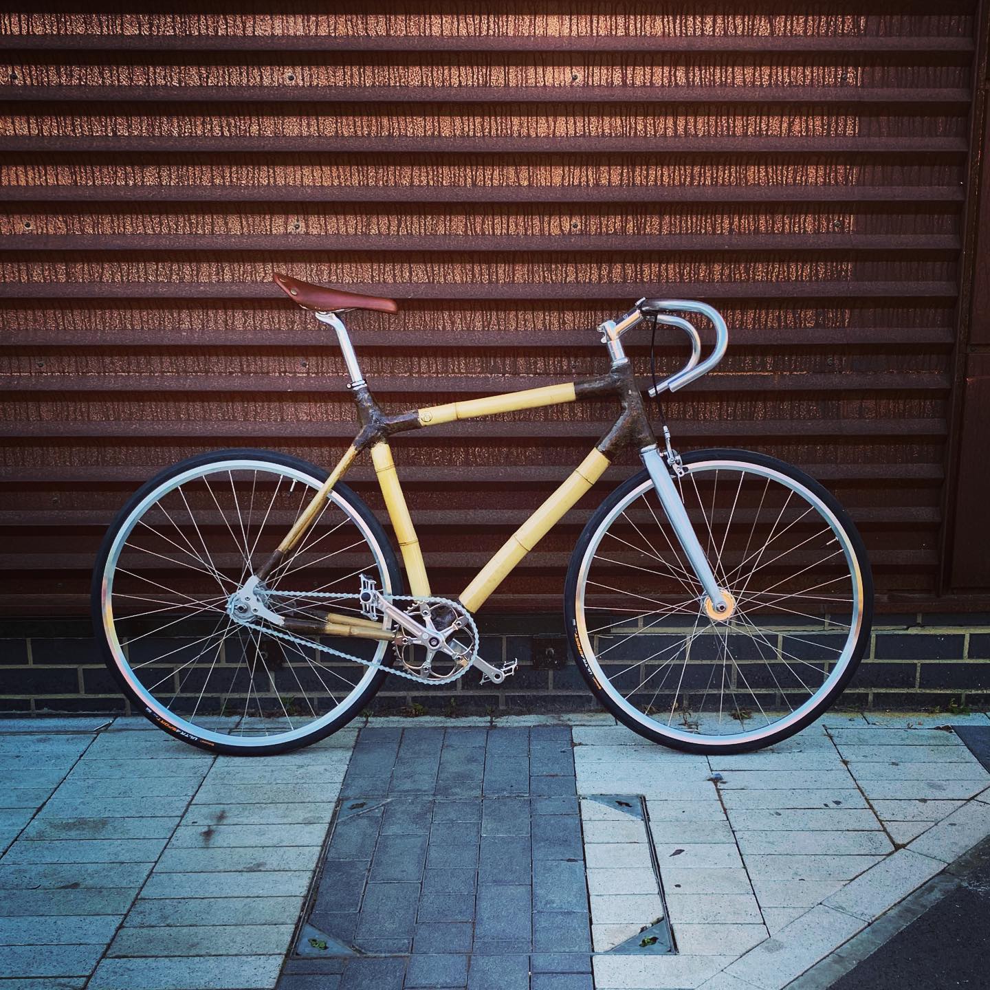 Bamboo single speed bike built by Simon as part of a weekend workshop. 💪👌