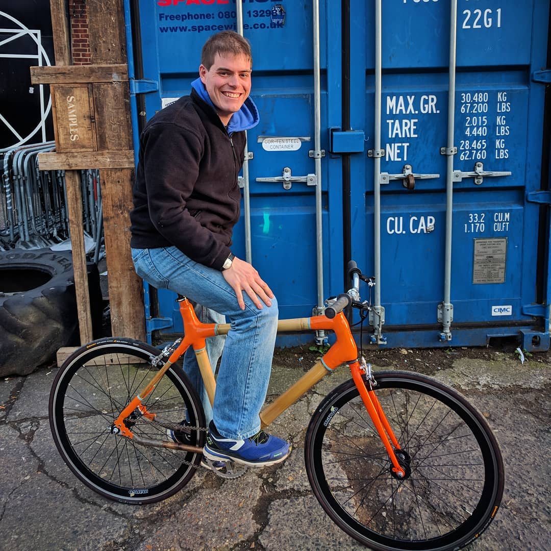 Sam's just finished building up his urban commuter. Built on a workshop in Feb, speedy work! �������
