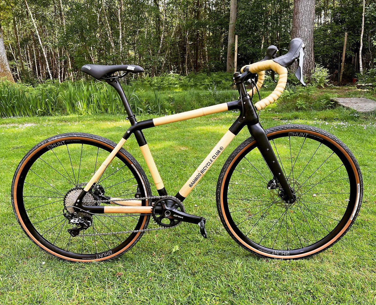 Gravel lugged frame build by Chris.