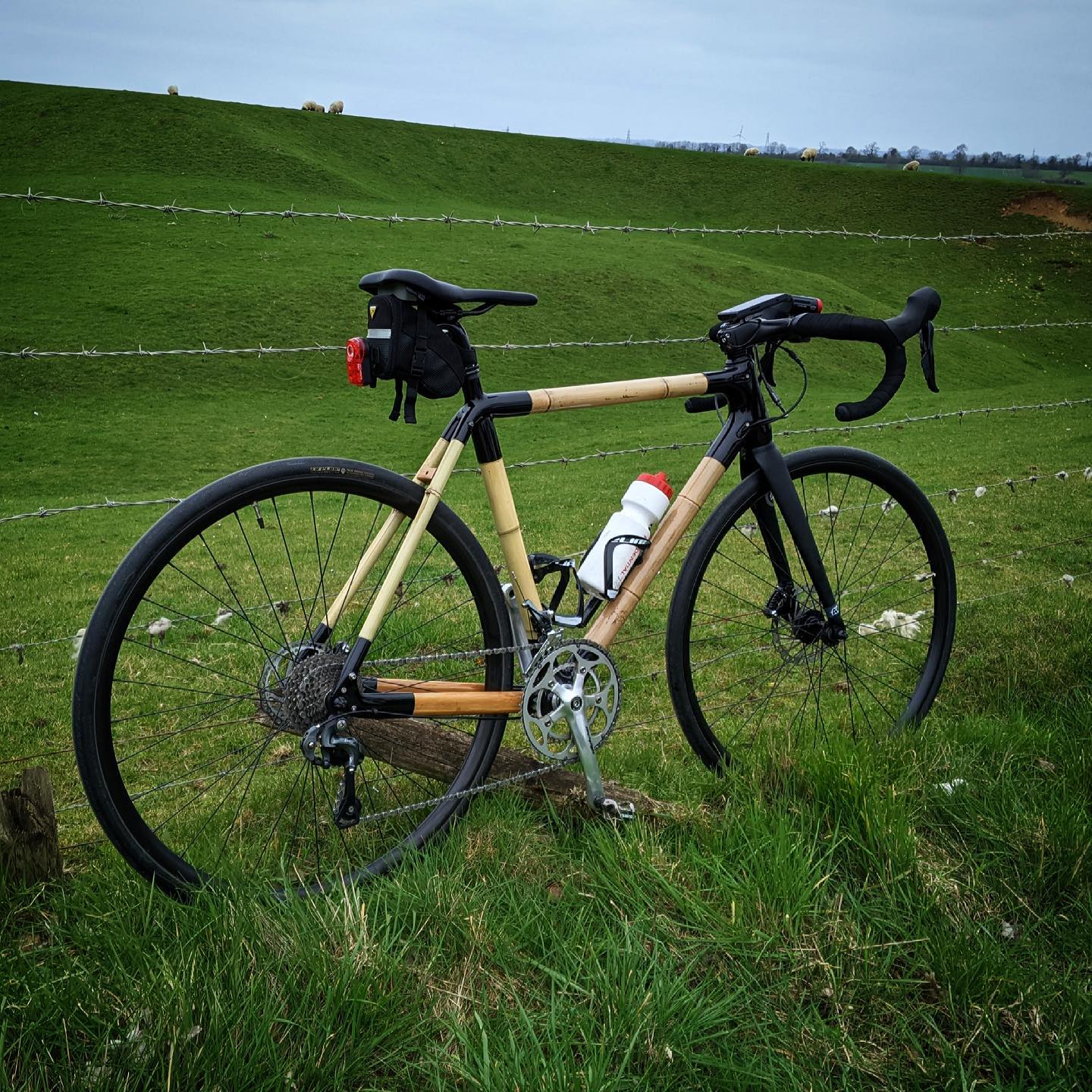 New build by Robert. Using our easy build kit for simple build. Finished with disc brakes and 2x10 d